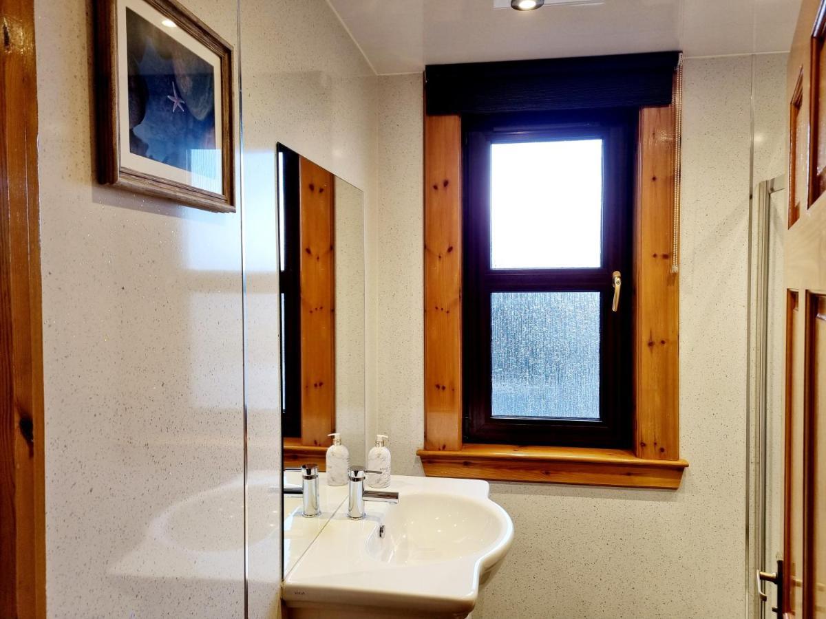 Inverness City 3 Bedroom House Free Parking Kültér fotó